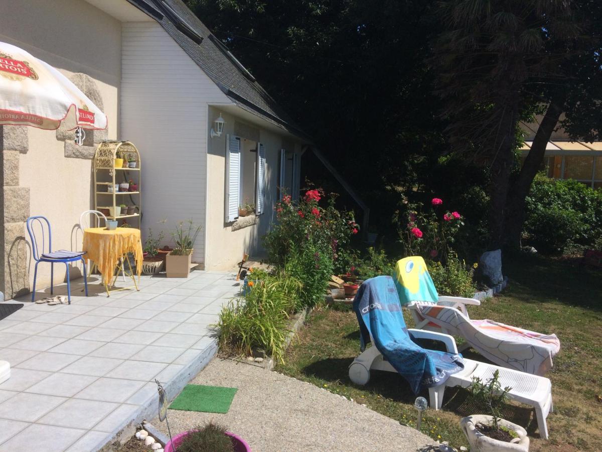 Aux 2 Oies Bed & Breakfast Plouider Bagian luar foto